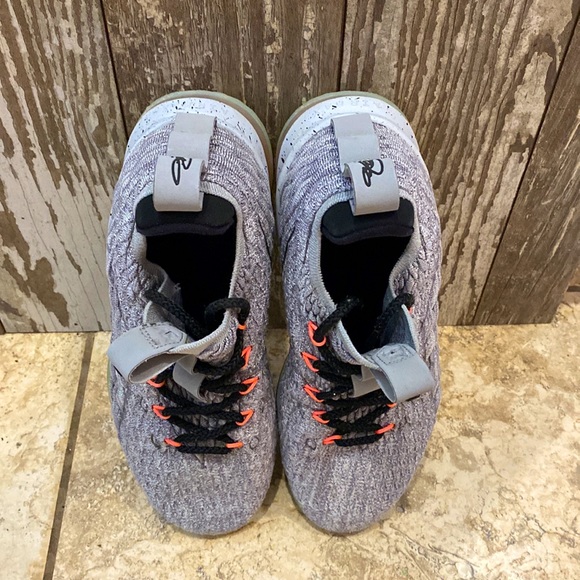 Nike Lebron 15 low melon - Picture 6 of 16